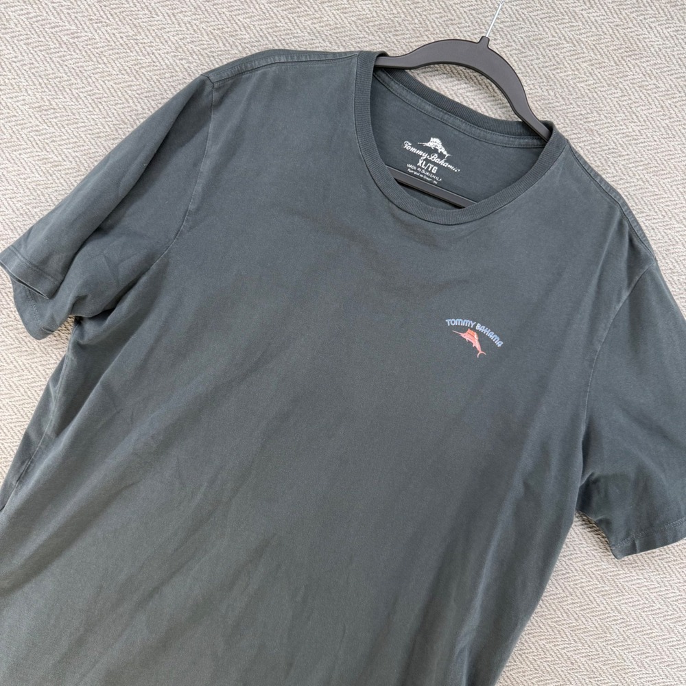Tommy Bahama T Shirt XL Gray Cotton Bromingos Flamingo Graphic Short Sleeve Tee
